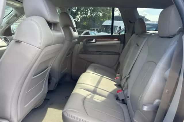 Buick Enclave (2008) thumbnail 13