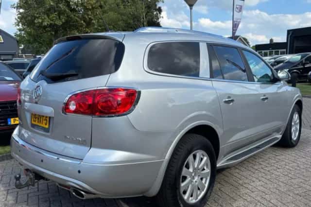Buick Enclave (2008) thumbnail 6