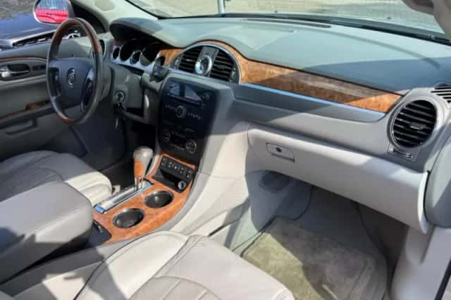 Buick Enclave (2008) thumbnail 9