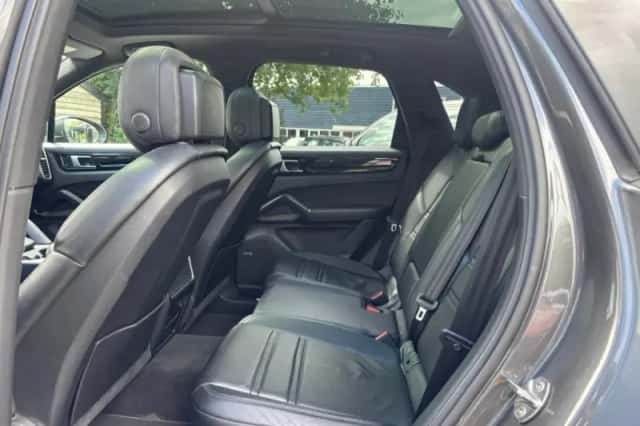 Porsche Cayenne (2018) thumbnail 13