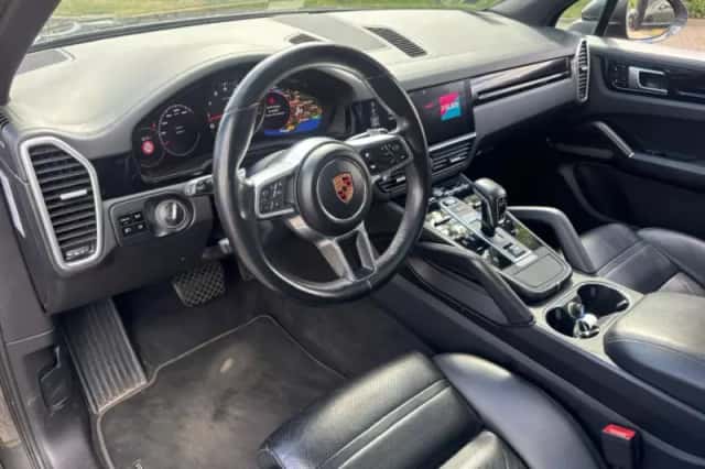 Porsche Cayenne (2018) thumbnail 18