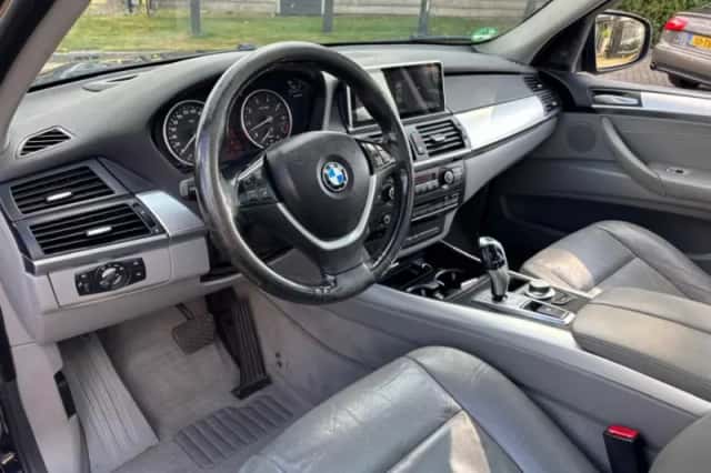 BMW X5 (2006) thumbnail 11