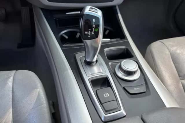 BMW X5 (2006) thumbnail 18