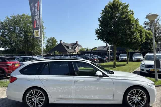 BMW 3-Serie (2014) thumbnail 4