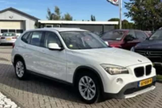 BMW X1 (2010) thumbnail 21