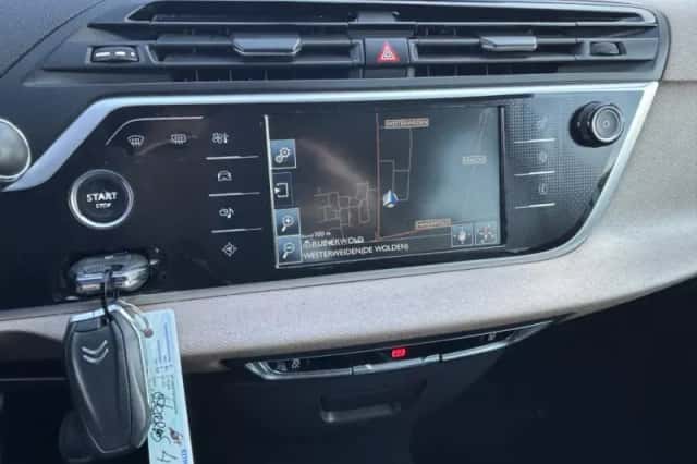 Citroën C4 Picasso (2013) thumbnail 16