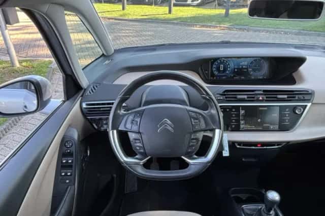 Citroën C4 Picasso (2013) thumbnail 8