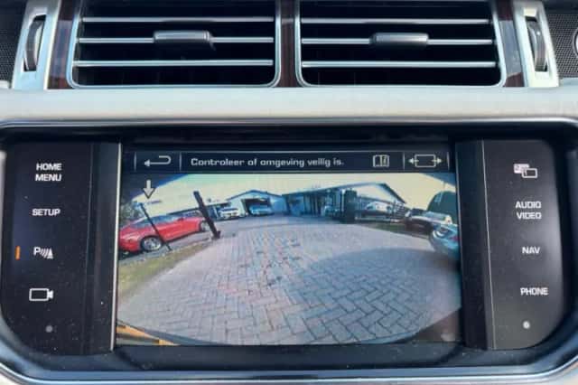 Land Rover Range Rover (2013) thumbnail 17