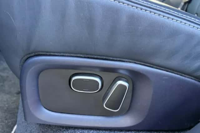Land Rover Range Rover (2013) thumbnail 23