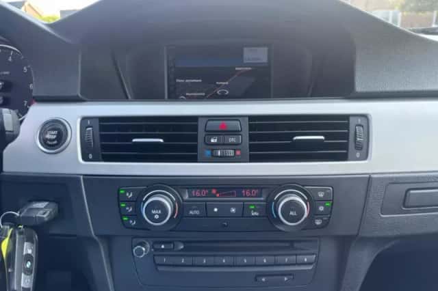 BMW 3-Serie (2010) thumbnail 12