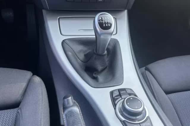 BMW 3-Serie (2010) thumbnail 14