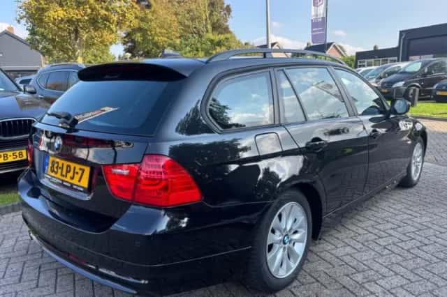 BMW 3-Serie (2010) thumbnail 5
