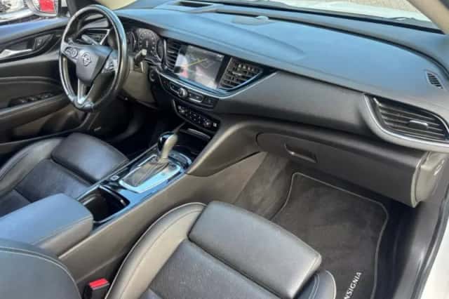Opel Insignia Sports Tourer (2017) thumbnail 10