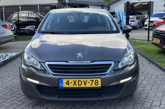 Peugeot 308 (2014) thumbnail 2