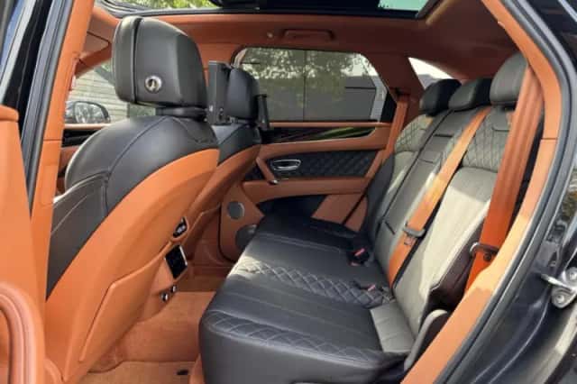 Bentley Bentayga (2018) thumbnail 20