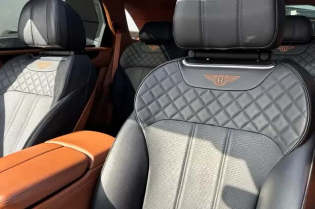 Bentley Bentayga (2018) thumbnail 27