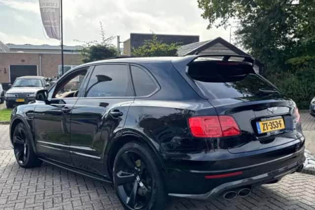 Bentley Bentayga (2018) thumbnail 7