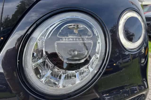 Bentley Bentayga (2018) thumbnail 9