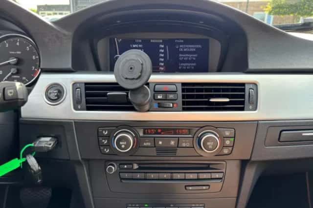 BMW 3-Serie (2009) thumbnail 16