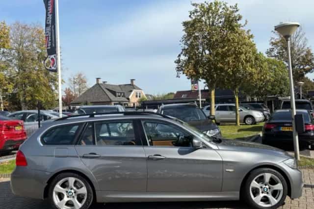 BMW 3-Serie (2009) thumbnail 4