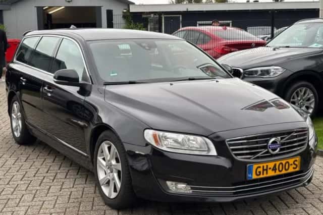 Volvo V70 (2015) thumbnail 3