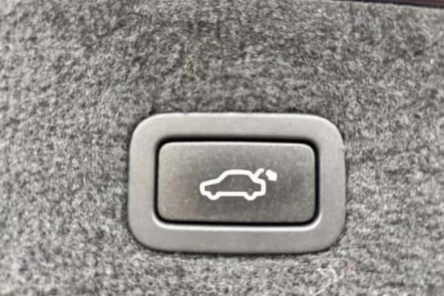 Volvo V70 (2015) thumbnail 22