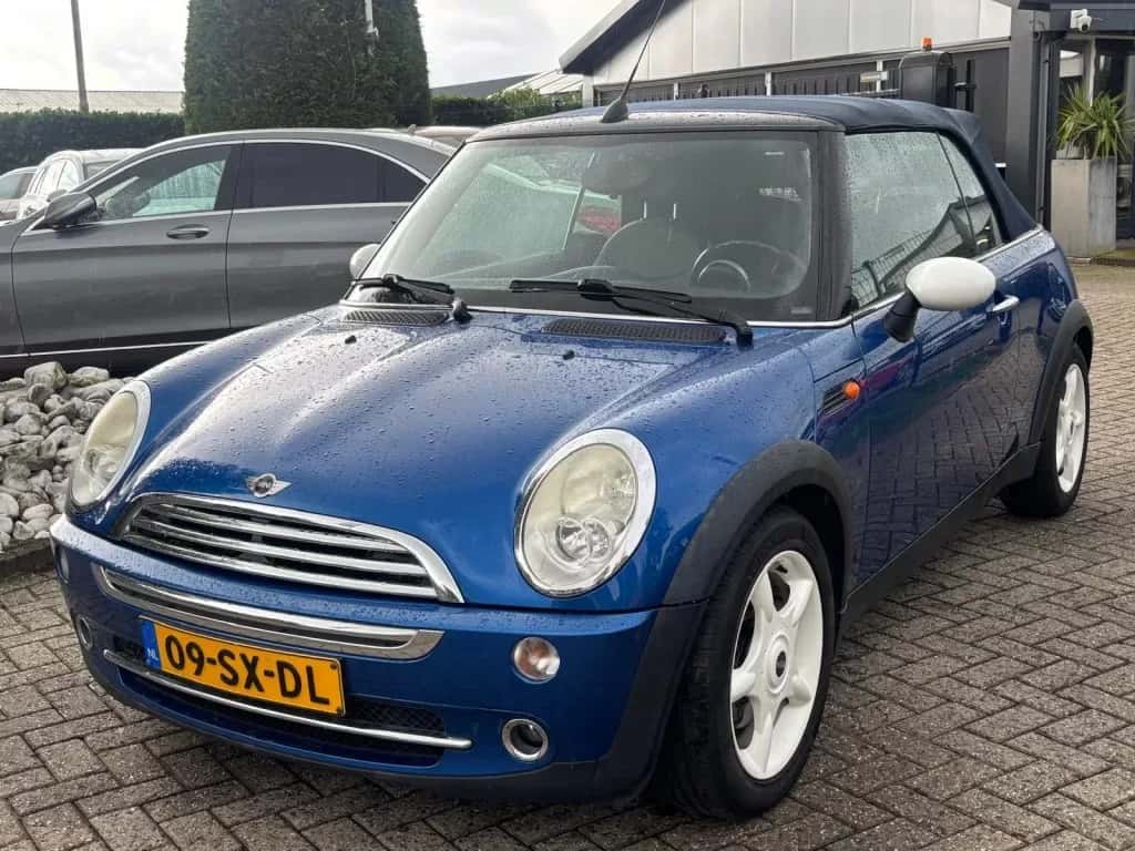 MINI Cabrio (2006) — foto 1