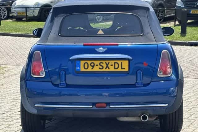 MINI Cabrio (2006) thumbnail 6