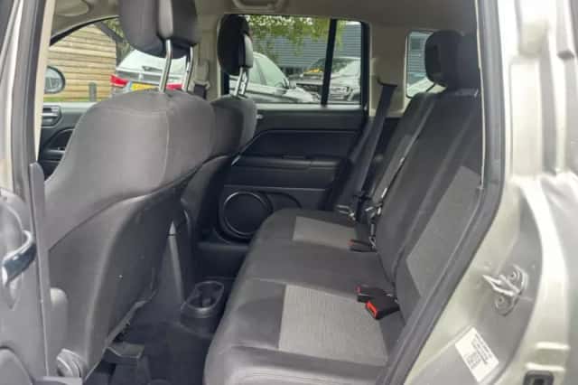 Jeep Compass (2013) thumbnail 14