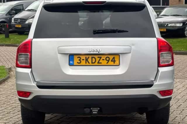 Jeep Compass (2013) thumbnail 7