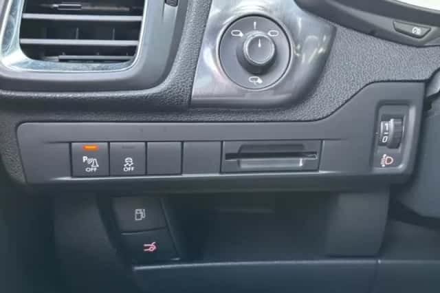 Citroën DS5 (2012) thumbnail 17