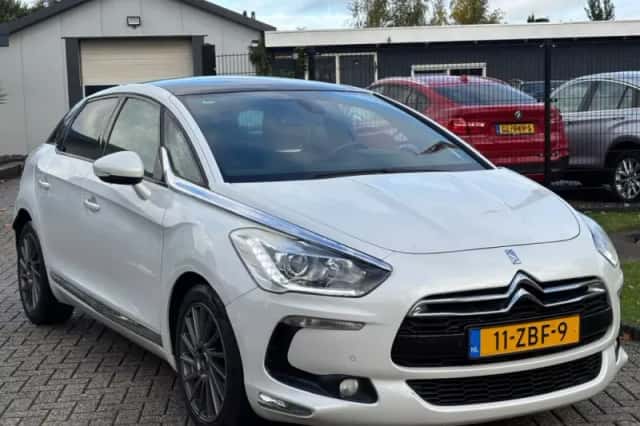 Citroën DS5 (2012) thumbnail 3