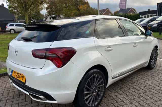 Citroën DS5 (2012) thumbnail 6