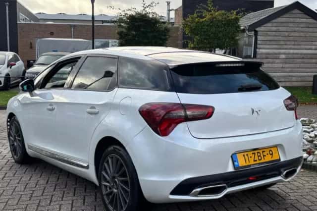 Citroën DS5 (2012) thumbnail 8