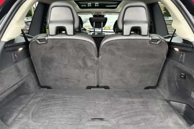 Volvo XC90 (2015) thumbnail 16