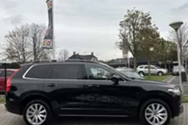Volvo XC90 (2015) thumbnail 26
