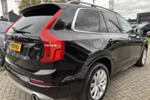 Volvo XC90 (2015) thumbnail 27