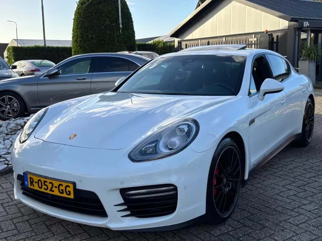 Porsche Panamera (2014) — foto 1