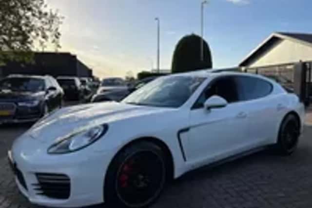 Porsche Panamera (2014) thumbnail 28