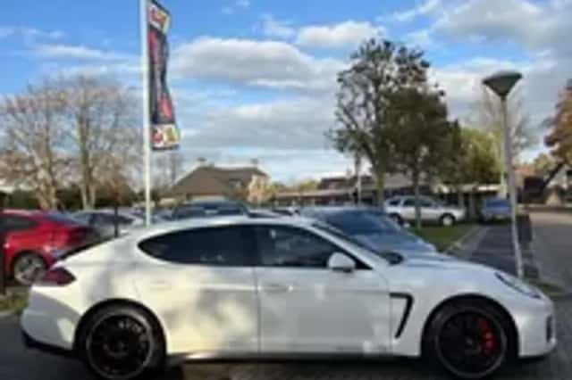 Porsche Panamera (2014) thumbnail 29