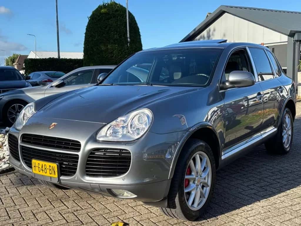 Porsche Cayenne (2004) — foto 1