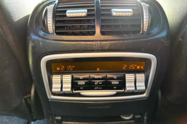 Porsche Cayenne (2004) thumbnail 15