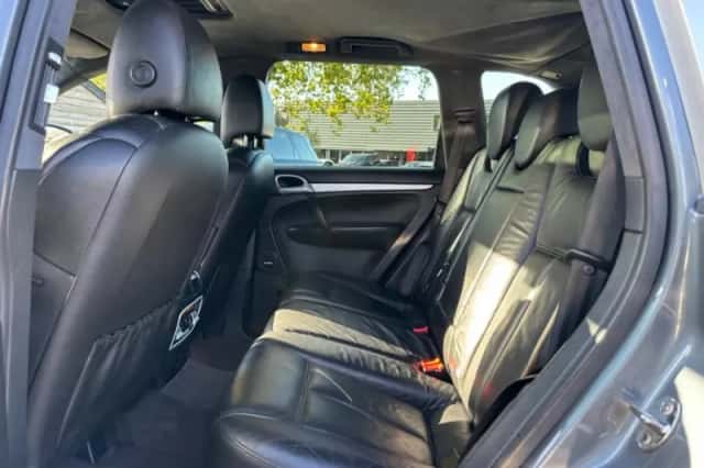 Porsche Cayenne (2004) thumbnail 16