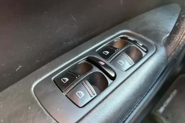 Porsche Cayenne (2004) thumbnail 19