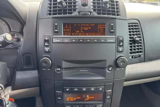 Cadillac CTS (2005) thumbnail 14