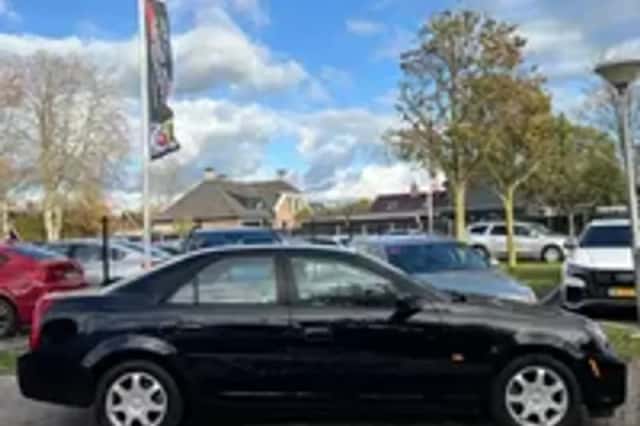 Cadillac CTS (2005) thumbnail 23