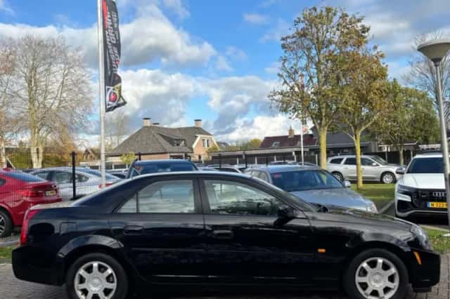 Cadillac CTS (2005) thumbnail 4