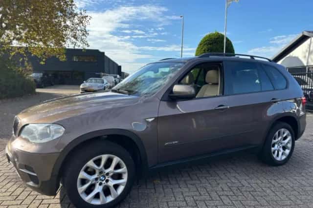 BMW X5 (2012) thumbnail 4