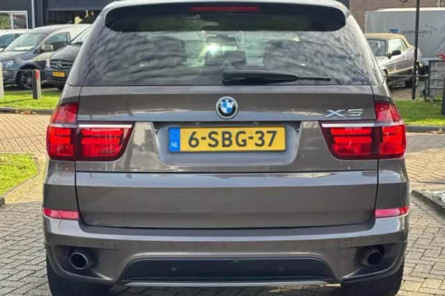 BMW X5 (2012) thumbnail 7