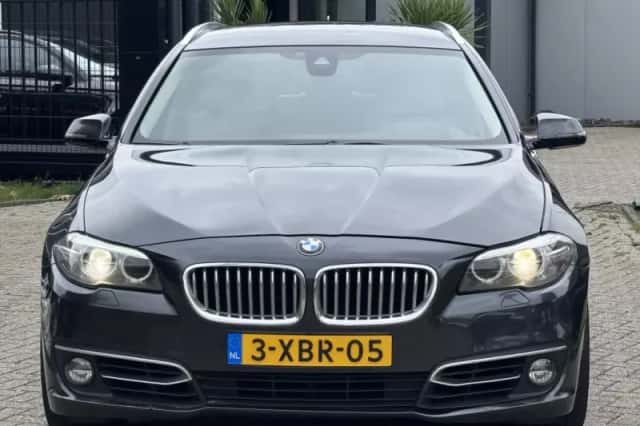 BMW 5-Serie (2014) thumbnail 2